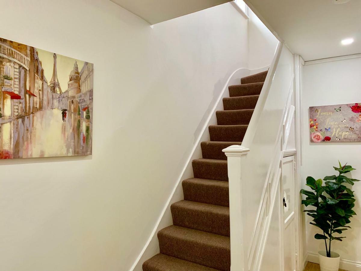 London 2 Bedroom Apartment, Kitchen, Reception And Private Garden Ngoại thất bức ảnh