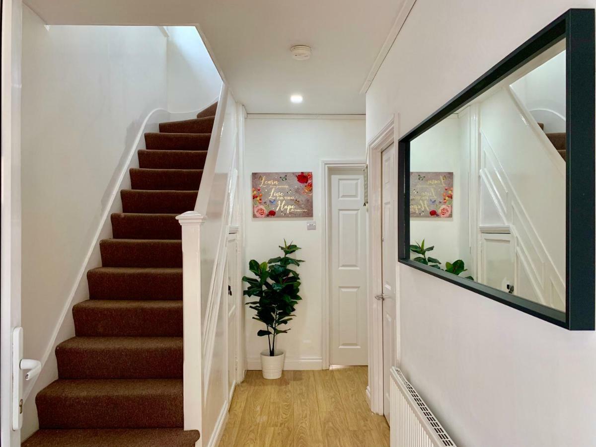London 2 Bedroom Apartment, Kitchen, Reception And Private Garden Ngoại thất bức ảnh